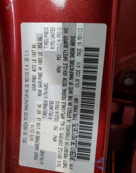 2018 Mazda 3 Touring из США, поврежденный, VIN 3MZBN1L36JM213875